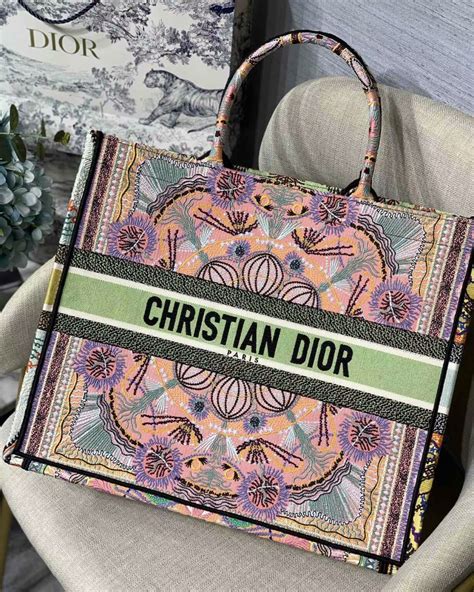 christian dior book tote colors